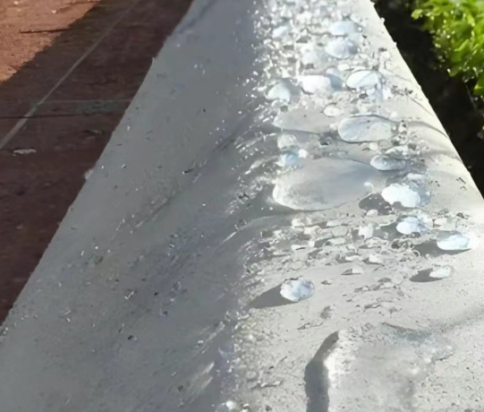 武鸣硅烷浸渍涂料在混凝土保护中的应用